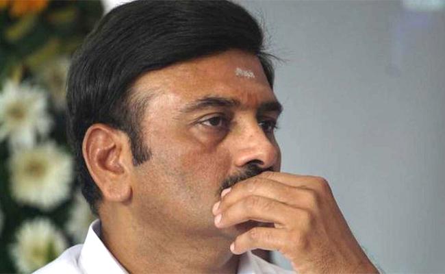 Raghurama Files PIL In TS HC On Jagan Cases