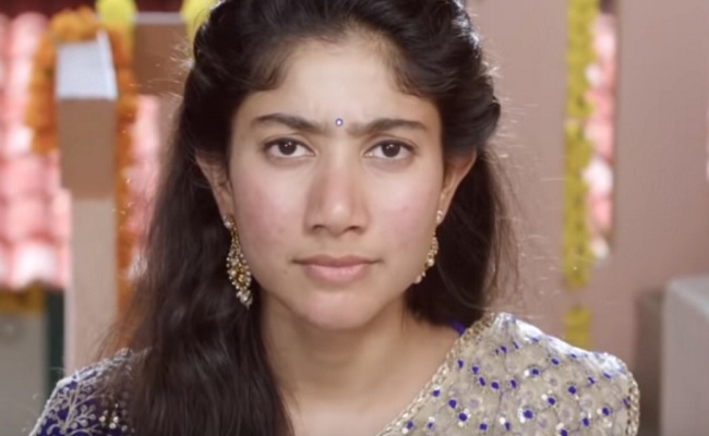 Sai Pallavi as Pawan's Wife in Ayyapanum Koshiyam
