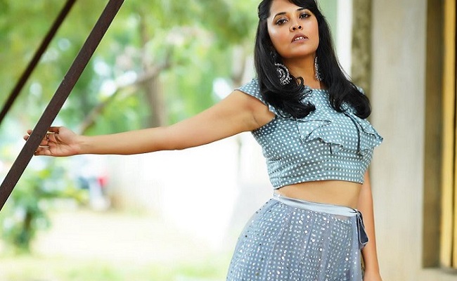 Anasuya Showing Interest in Item Numbers