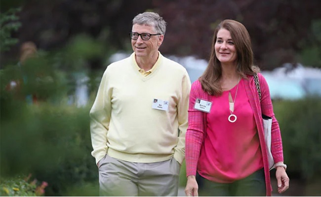 Young Bill Gates Held Racy Pool Parties