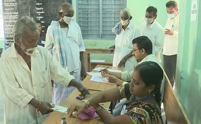 YSRC sweeps panchayat polls in AP, other parties differ