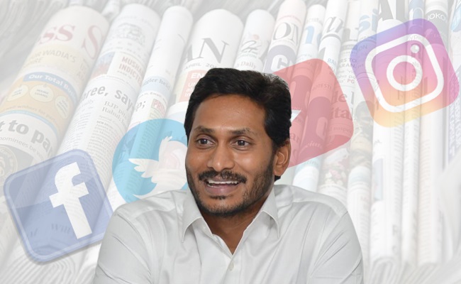 YSRCP Social Media Ignored Jagan's National Tweet