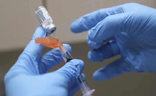 US calls for pause on Johnson & Johnson Covid vaccine