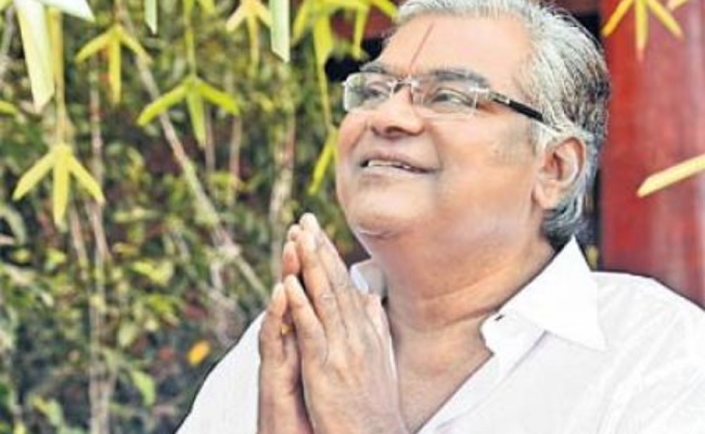 Kota Srinivasa Rao Attacks Telugu Heroes