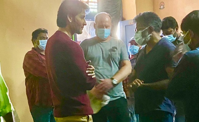 Director Sukumar Meets Mahesh Babu