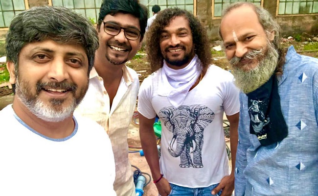 Pic Talk: Chiranjeevi's Director With His Team