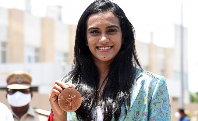How Sindhu unites Telugu states with badminton, medals