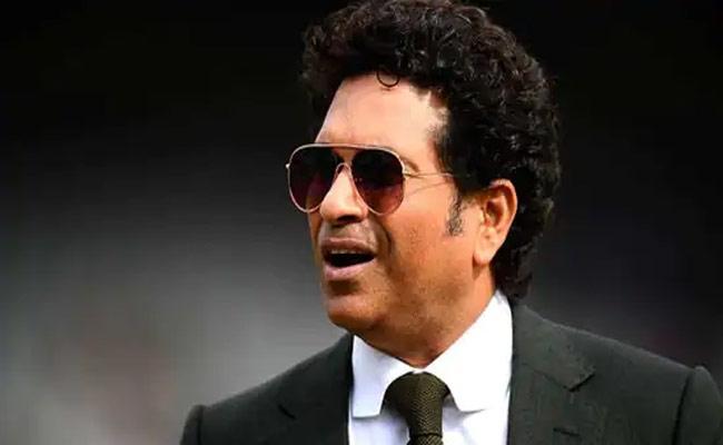 Tendulkar tests positive for Covid, family negative