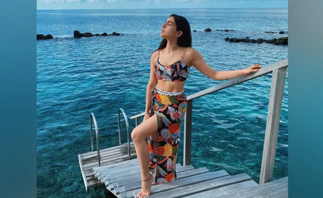 Pics: Another Beautiful Hot Star In Maldives