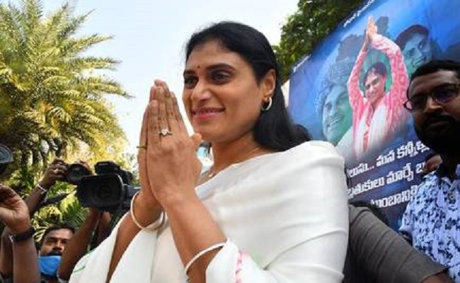 Brother denies, but sister gives in for Andhra Jyothy!