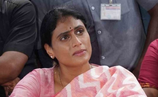 Sharmila goes on fast, demands jobs for unemployed