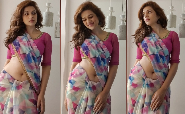 Pics: Navel Show In Floral Silk Saree