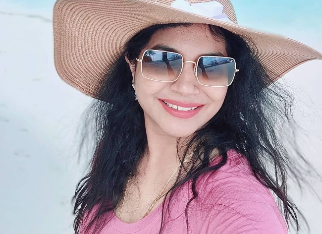 Sunitha is in the Maldives for her Honeymoon?