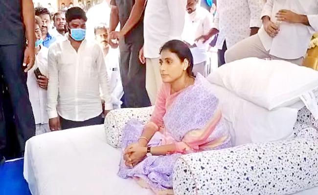 Komatireddy Brothers Backing Sharmila!